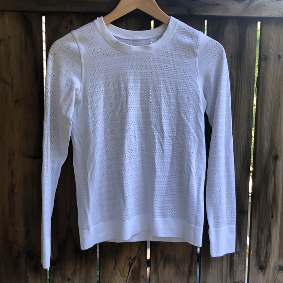 LULULEMON Breeze By long sleeve white size 4